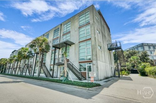 c-555 Berrien St, Savannah, GA, 31401-3122 | Card Image