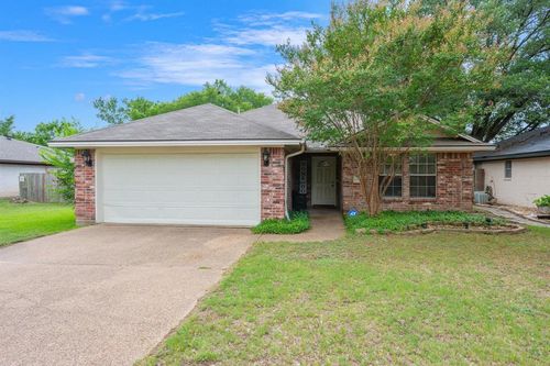 1904 Sharon Dr, Bryan, TX, 77802-1827 | Card Image