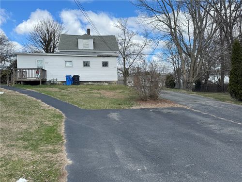 226 Marshall Ave, Cumberland, RI, 02864-6410 | Card Image