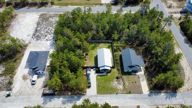 1727 Landing St, House other with 3 bedrooms, 2 bathrooms and 4 parking in Carrabelle FL | Image 14