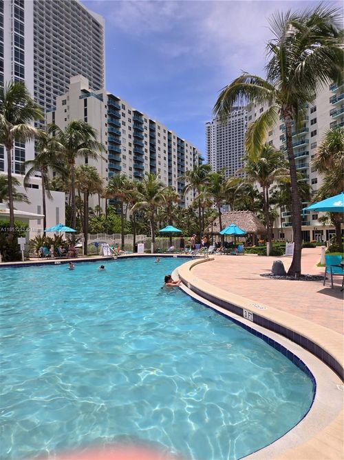 apt-5c-3901 S Ocean Dr, Hollywood, FL, 33019-3020 | Card Image