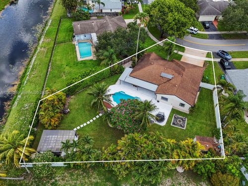 11998 Sw 51st Ct, Cooper City, FL, 33330-5418 | Card Image