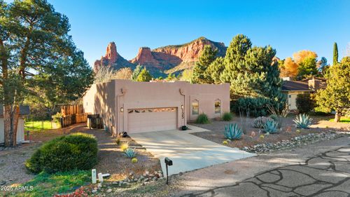 125 Cochise Dr, Sedona, AZ, 86351-7928 | Card Image