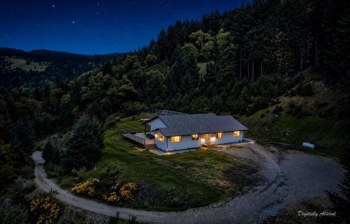 480 Sabertooth Road, Berry Summit, CA, 95525 | Card Image