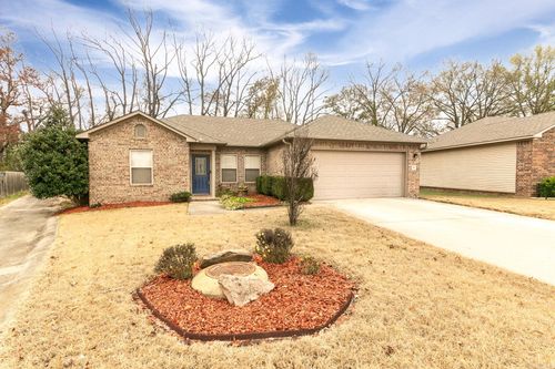 49 Castleton Dr, Ward, AR, 72176-9645 | Card Image