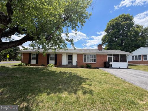 302 Wentworth Dr, WINCHESTER, VA, 22601-3433 | Card Image