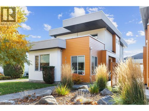 443 Christleton Ave, Kelowna, BC, V1Y5H9 | Card Image
