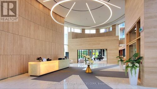 915-27 Mcmahon Dr, North York, ON, M2K0J2 | Card Image