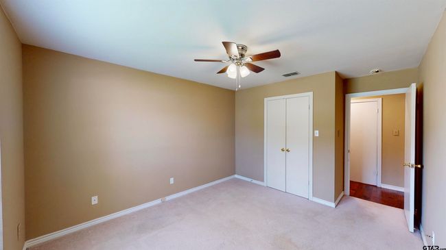 APT-1002 - 5401 Hollytree Dr, Condo with 3 bedrooms, 2 bathrooms and null parking in Tyler TX | Image 32
