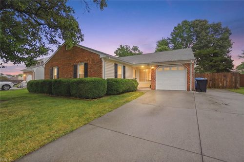 1904 Genesee Way, Virginia Beach, VA, 23456-5705 | Card Image