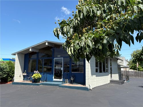 982 Willett Ave, Riverside, RI, 02915-2034 | Card Image