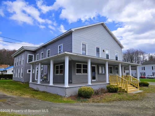 464 Main St, New Milford, PA, 18834-2327 | Card Image