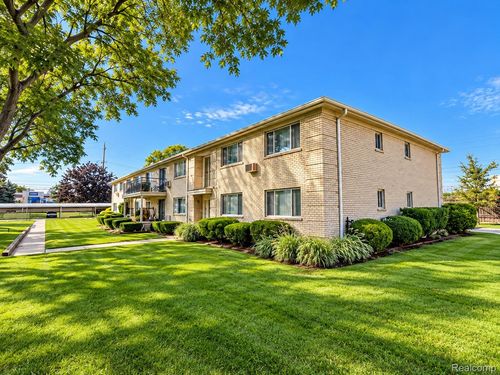 216-4113 Telegraph Rd, Bloomfield Hills, MI, 48302-2078 | Card Image