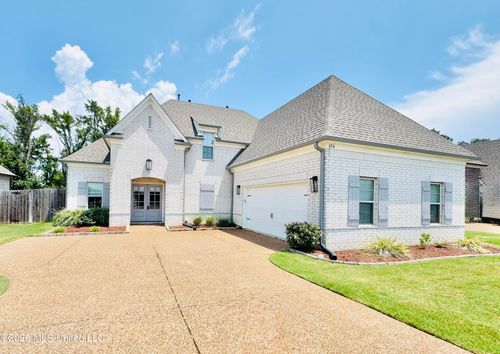 626 Dudley Dr, Hernando, MS, 38632-2482 | Card Image