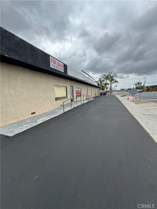 b-10742 Beach Blvd, Stanton, CA, 90680-2347 | Card Image