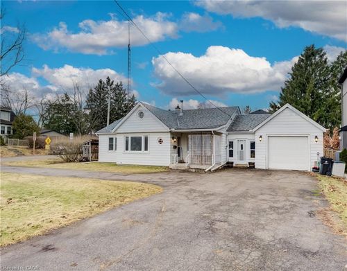 1864 Coronation Blvd, Cambridge, ON, N3H3S2 | Card Image