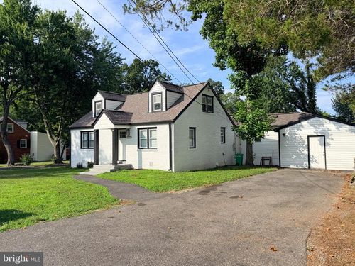 7516 Burgess Ln, FORT WASHINGTON, MD, 20744-1709 | Card Image