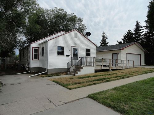 1711 Washington Ave, Hot Springs, SD, 57747-1909 | Card Image