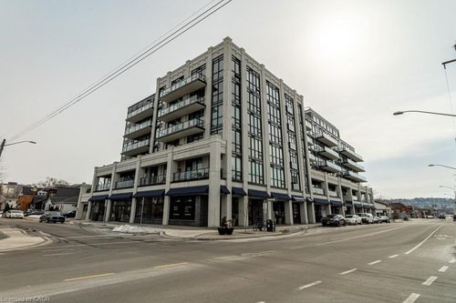 {{alt}} | Card Image