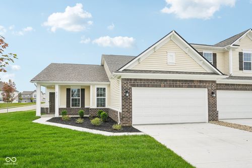 2121 Covey Dr, Danville, IN, 46122-8060 | Card Image