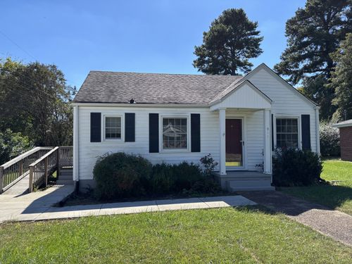 911 Mckellar Dr, Tullahoma, TN, 37388-3081 | Card Image