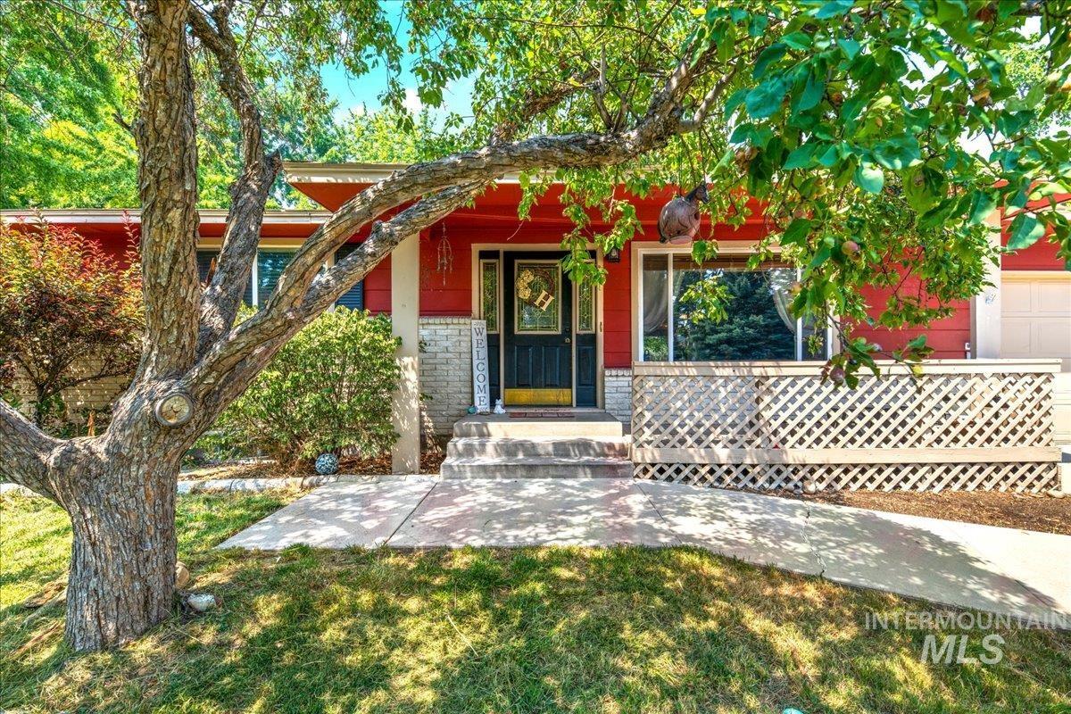 Martingale Dr, Boise, ID 83709
