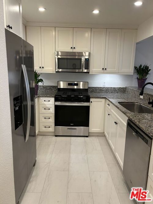 311-3605 E Anaheim St, Long Beach, CA, 90813-3208 | Card Image