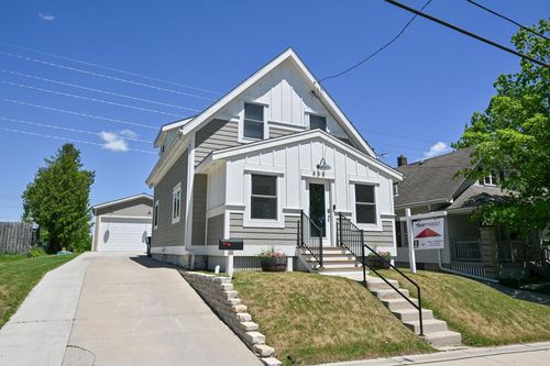 458 W Chestnut Street, Port Washington, WI, 53074 | Card Image