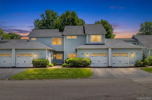 404 Gardenia Dr, Rhinebeck, NY, 12572-7004 | Card Image