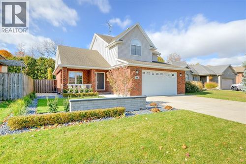 {{alt}} | Card Image