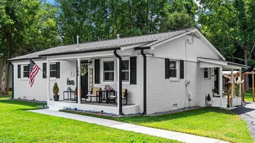 200 New St, Liberty, NC, 27298-3125 | Card Image