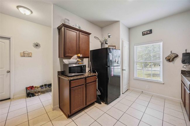 Kitchen | Image 8