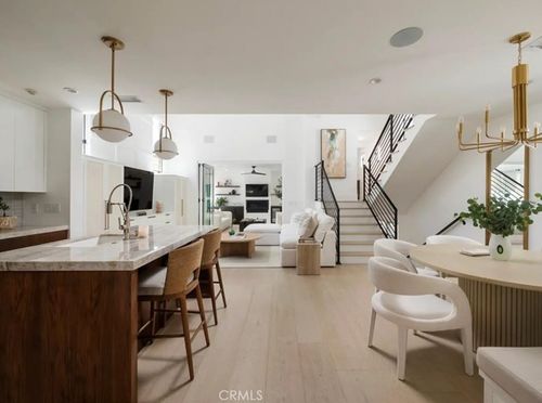 428 Fernleaf Ave, Corona del Mar, CA, 92625-2113 | Card Image