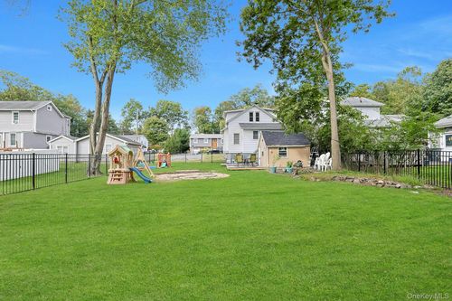 13 Central Ave, Tappan, NY, 10983-1902 | Card Image