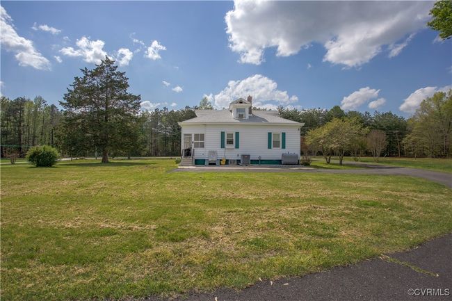 View of back yard | Image 43