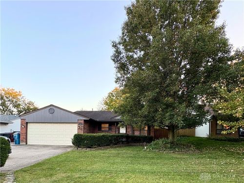 6304 Shull Rd, Dayton, OH, 45424-1218 | Card Image