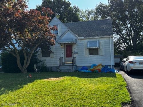 3915 E 177th Street, Cleveland, OH, 44128 | Card Image
