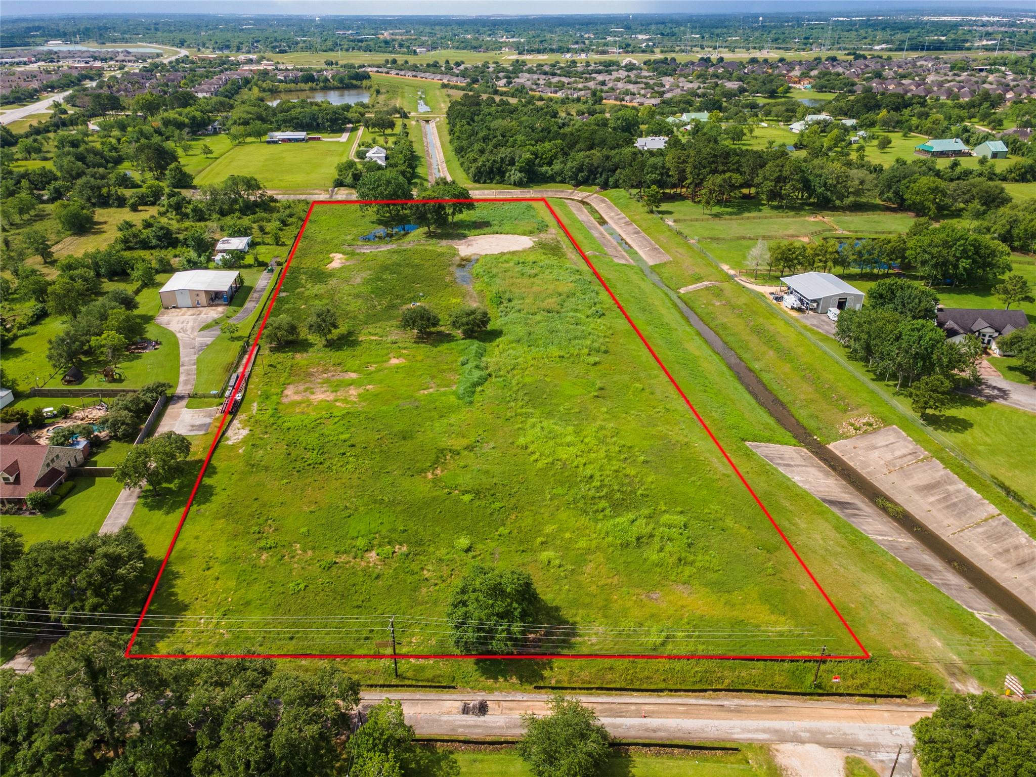 Land in League City