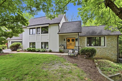 755 Round Ct, Zionsville, IN, 46077-2017 | Card Image