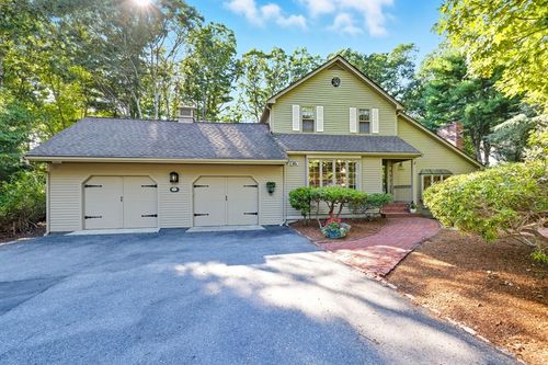 97 Alder Ln, North Falmouth, MA, 02556-2936 | Card Image