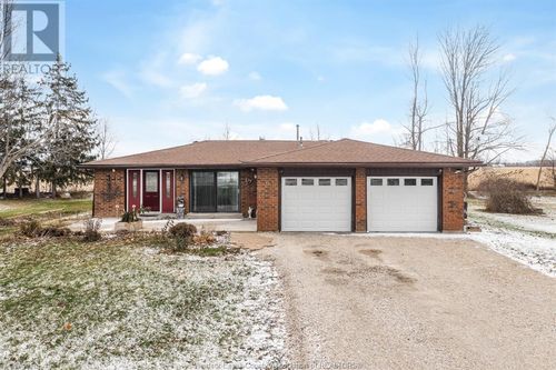 209 Cotterie Pk, Wheatley, ON, N0P2P0 | Card Image