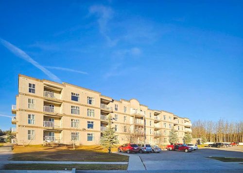 302-1615 41 Street, Edson, AB, T7E0A7 | Card Image