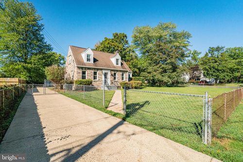 8230 Gregory Dr, Alexandria, VA, 22309-1831 | Card Image