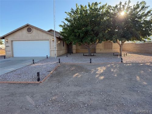 4475 N Roosevelt St, Kingman, AZ, 86409-2631 | Card Image