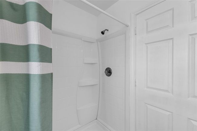 1271 Faggards Slip, House other with 3 bedrooms, 2 bathrooms and 2 parking in Gilchrist TX | Image 25