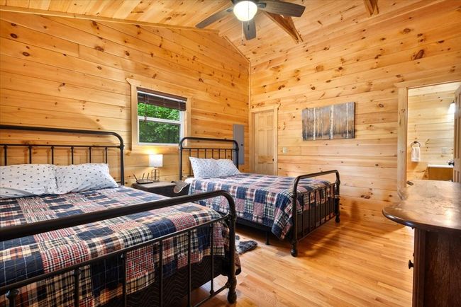 180 Quail Dr, House other with 2 bedrooms, 2 bathrooms and null parking in Murphy NC | Image 25
