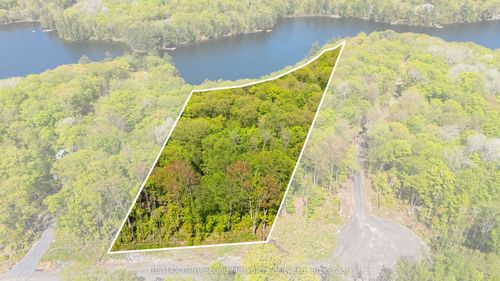 20 Zhaawashkwaa Miikan Rd, Seguin, ON, P2A0E8 | Card Image