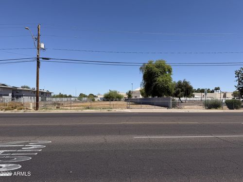--5225 S 7th Street, Phoenix, AZ, 85040 | Card Image