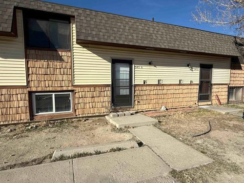 345 Anvil Dr, Green River, WY, 82935-5487 | Card Image