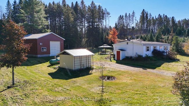 1342 Detlor Rd, House other with 3 bedrooms, 1 bathrooms and 10 parking in L'amable ON | Image 4